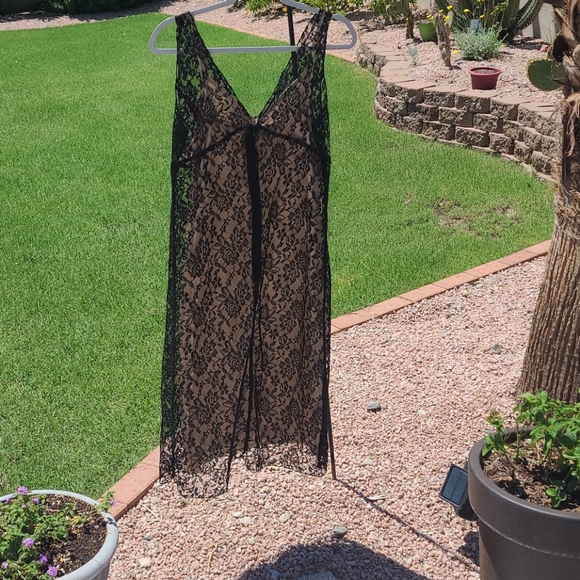 NWOT Formal lace dress with slip - Picture 4 of 4